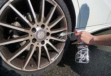 Cargar imagen en el visor de la galería, Limpia Llantas Digloss Wheel Tonic 5.0 400ml SOFT99 Chile