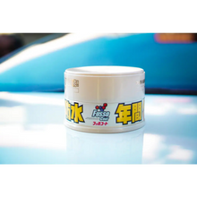 Cargar imagen en el visor de la galería, Cera Fusso Coat Autos Claros 200g SOFT99 Chile
